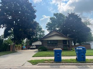 3304 Van Zandt Rd, Waterford, MI 48329