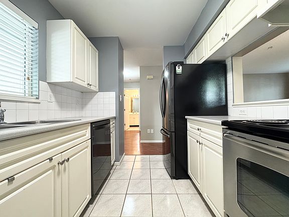 3rd image of 8892 208th St #5X