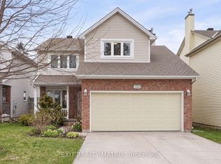 727 Brome Cres, Ottawa, ON K4A3G8