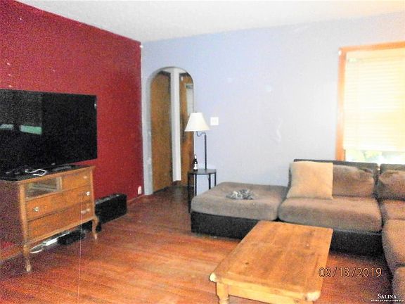 5th image of 849 Hancock Ave
