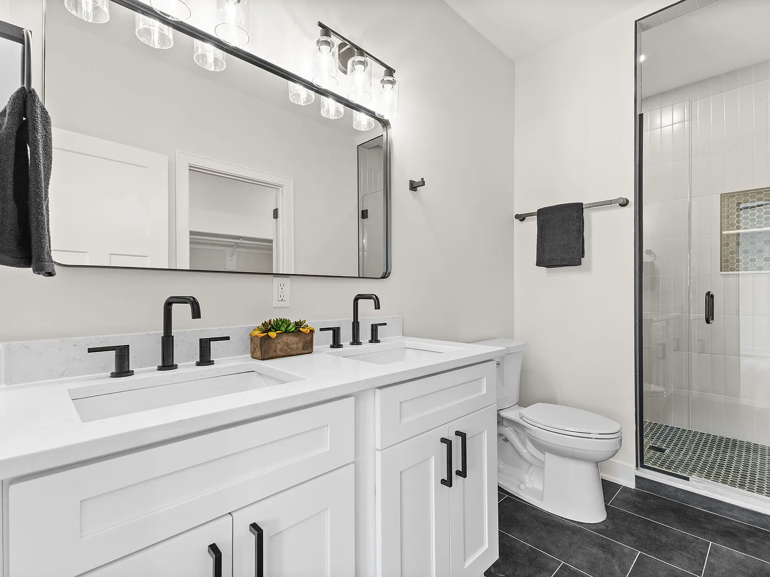1405 Deloss Street - 1 — Photo 4