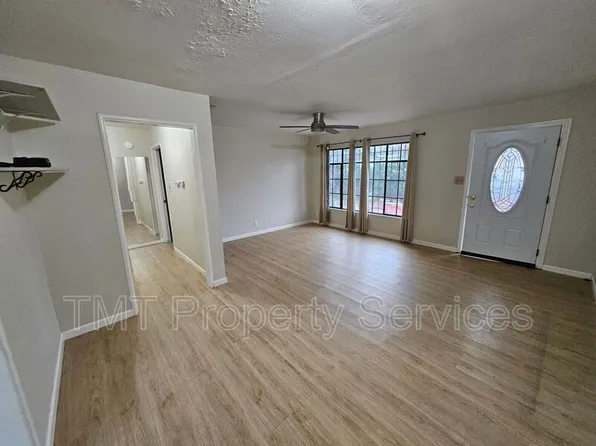 137 W 3rd St, Stockton, CA 95206