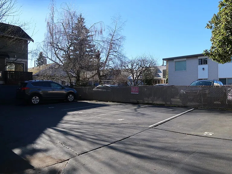 4311 Dayton Ave N #4 — Photo 29