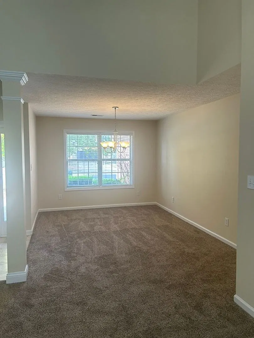 Masterson Station Split-bedroom ranch home 260909 — Photo 2