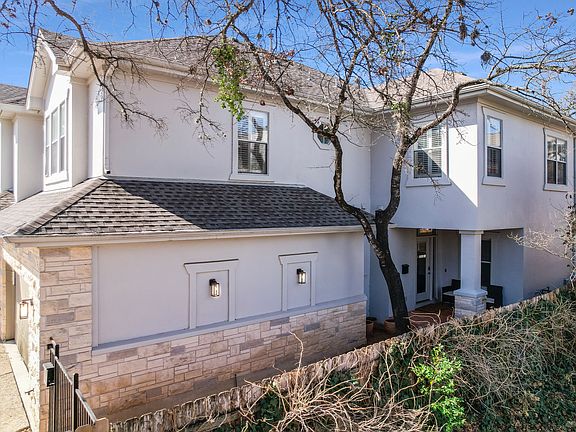 3rd image of 1316 Norwalk Ln #B