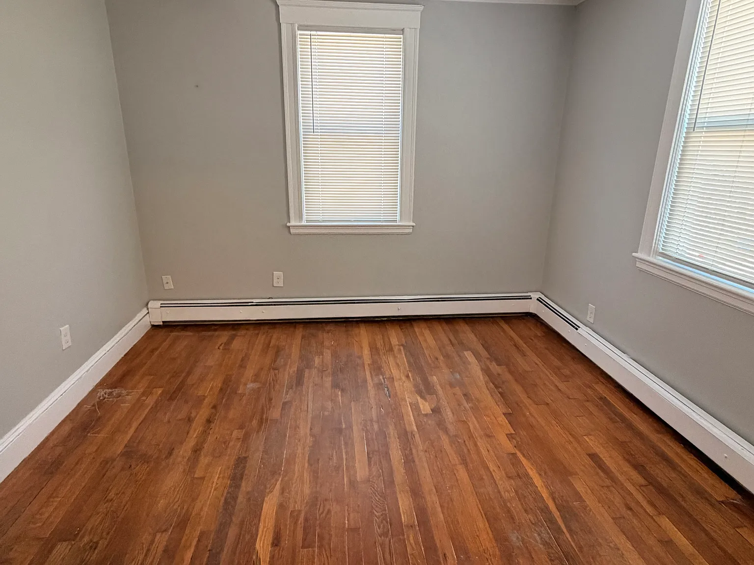 2 bed, 800 sqft, $2,700 — Photo 3