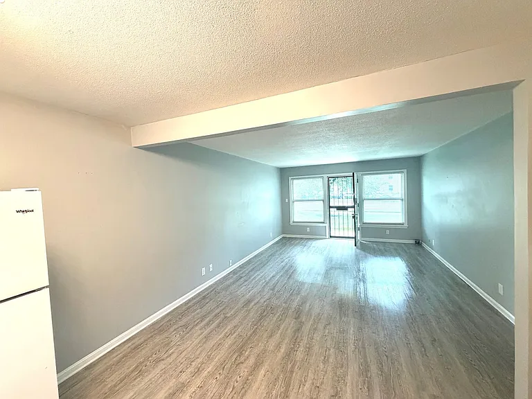 1827 Bashford Manor Ln #1 — Photo 5
