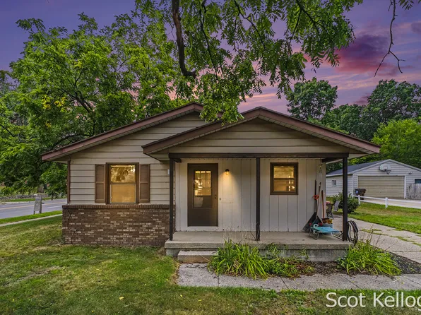 3822-3824 Burlingame Ave SW, Wyoming, MI 49509