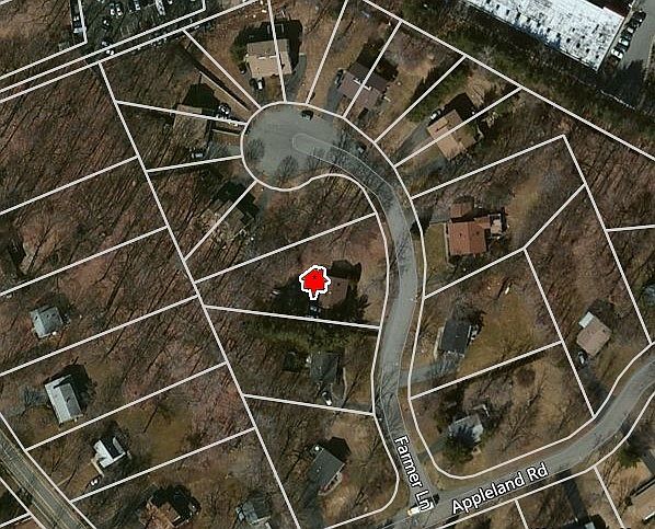 1st image of 6 Farmer Ln