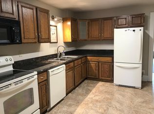 187 Maple St, Rossford, OH 43460