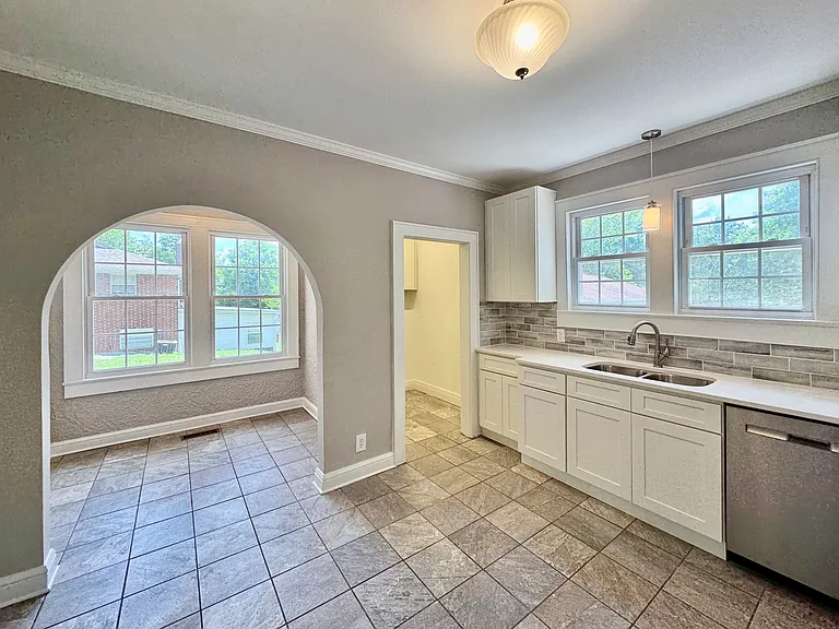 1916 Fair Dr — Photo 14