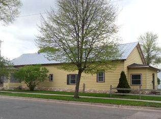 829 Island St, La Crosse, WI 54603