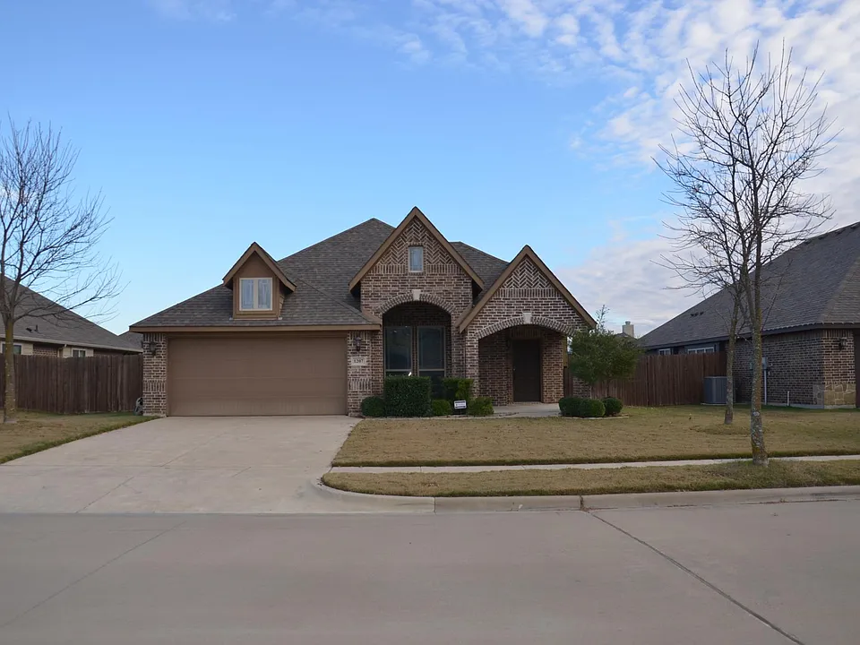 1207 Star Grass Dr