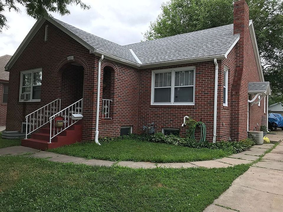 1021 Claremont St, Lincoln, NE 68508 | Zillow