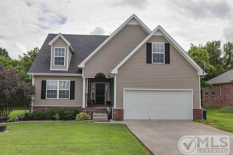 1st image of 643 Fleming Farms Dr