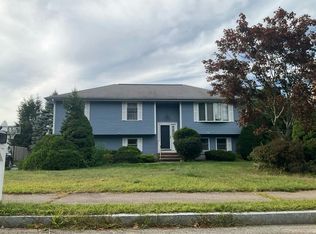 7 Autumn St, Norwood, MA 02062