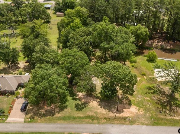 605 Oak St, Bullard, TX 75757