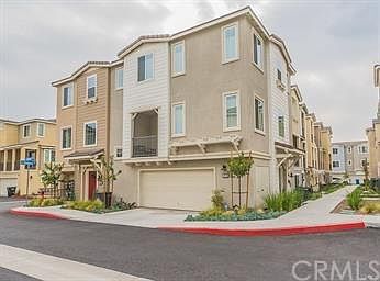 3rd image of 831 Sunburst Way Unit 13