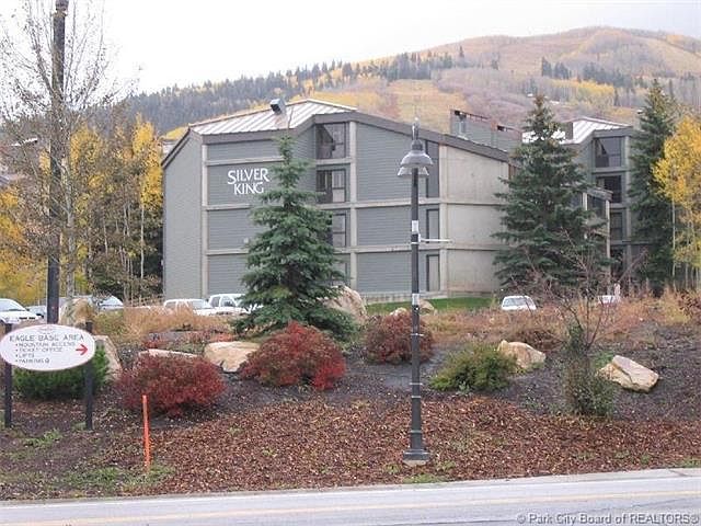 1st image of 1485 Empire Ave #316