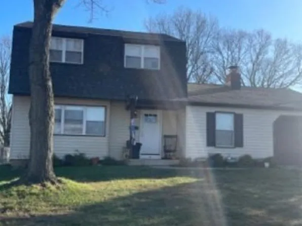 4 Roanoke Rd, Clementon, NJ 08021