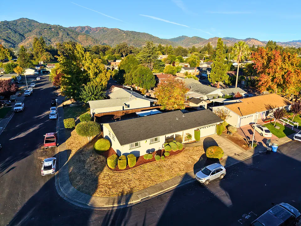 440 Washo Dr