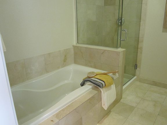 4th image of 2030 N Pacific Ave Unit 120