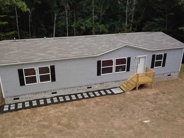 137 Mill Run Dr, Comer, GA 30629