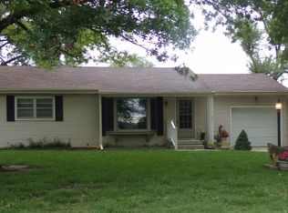 1223 Heights Ave, Marysville, KS 66508