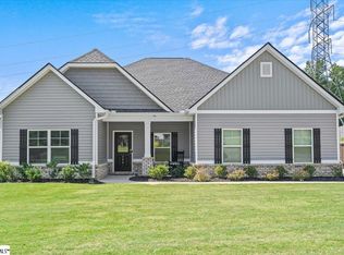 740 Walnut Acres Dr, Roebuck, SC 29376