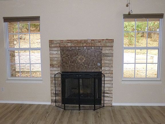 Livingroom Fireplace