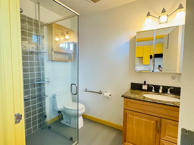 1815 Oak View Ln — Photo 28