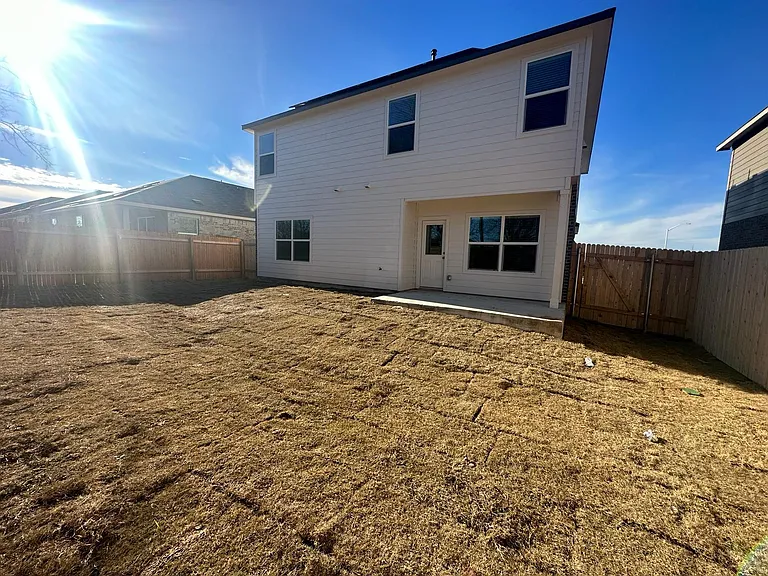 361 Sonterra Dr — Photo 37