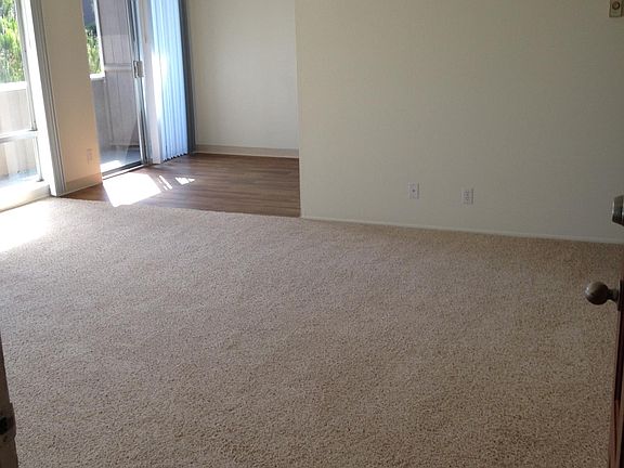3rd image of 683 S Nardo Ave APT D9