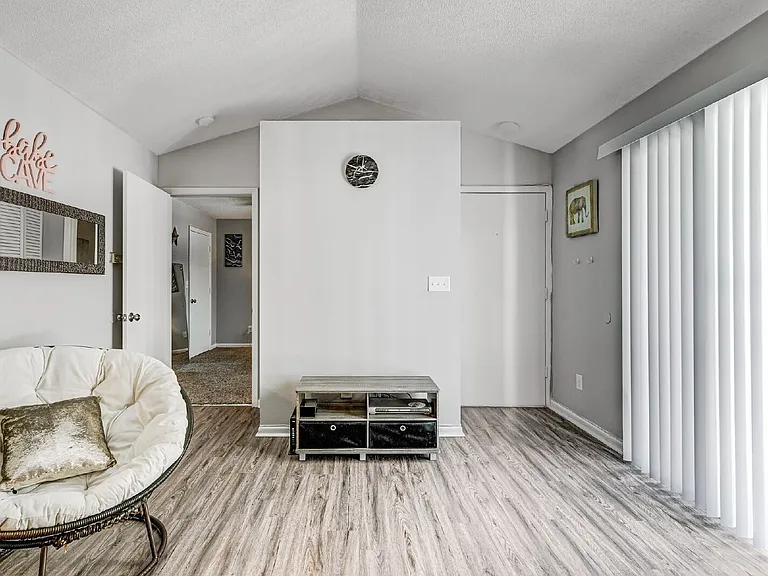 2393 Continental Ave #B13 — Photo 19