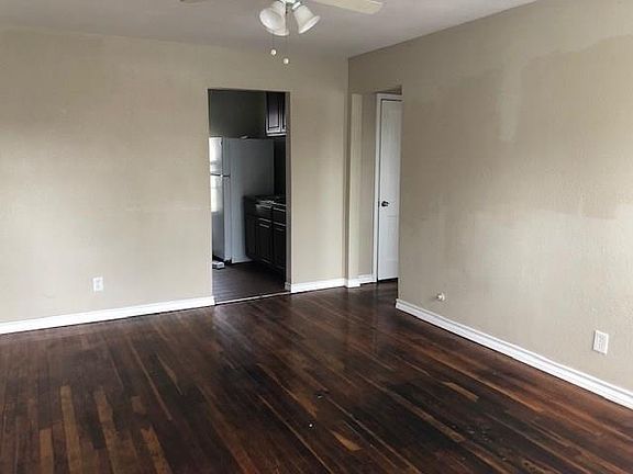 2nd image of 119 Edwards St #2