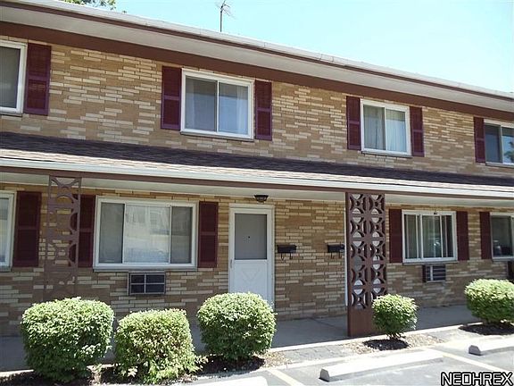2nd image of 1523 Lee Terrace Dr #D-5