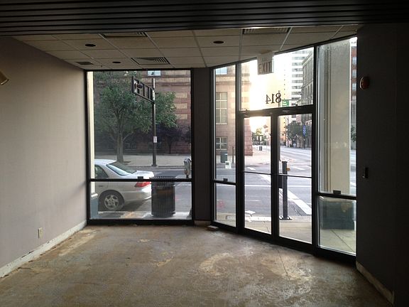 3rd image of 814 Plum St