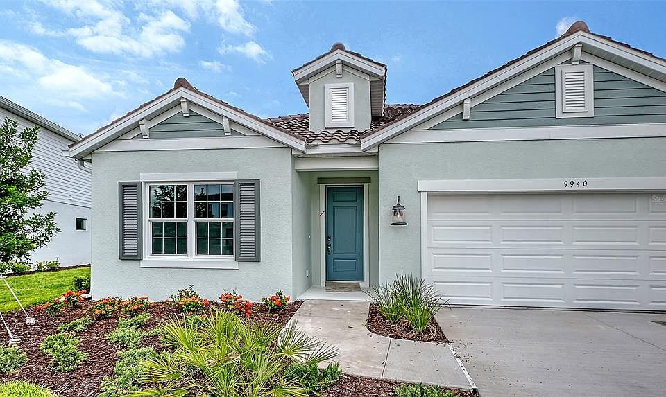 1st image of 9940 Crystal Isles Cir