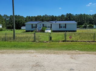45 Blue Moon Dr, Elizabethtown, NC 28337