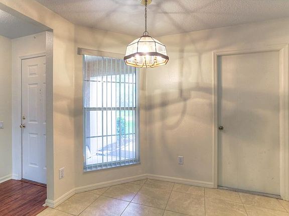 3rd image of 18116 Leafwood Cir