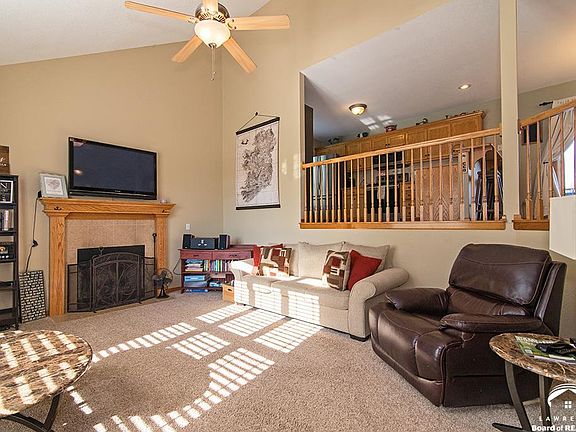 3rd image of 3834 N 124th St