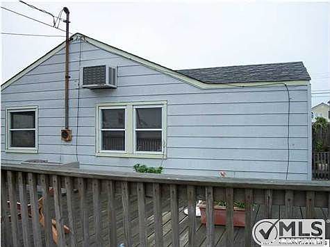 2nd image of 427B Coolidge Ave #B