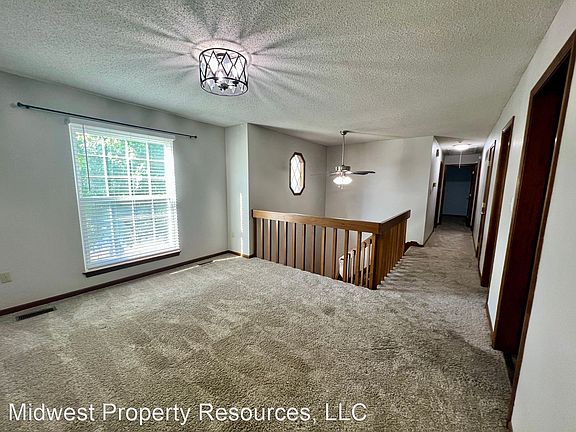 4th image of 1014 NE Mulberry St