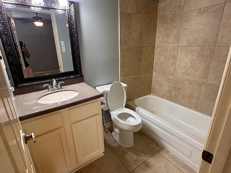 439 Rena Dr — Photo 16