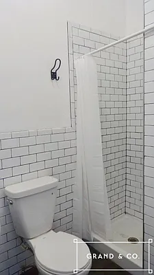 Rented by Grand & Co. | media 15