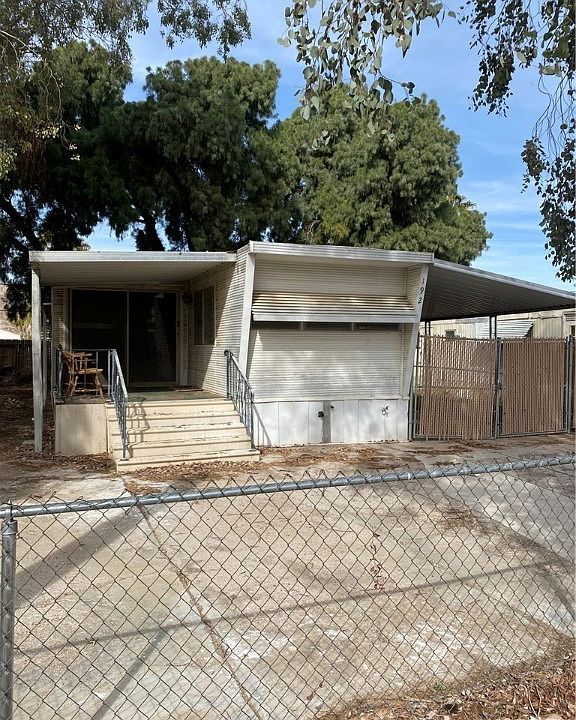 1st image of 192 Tanglewood Lane