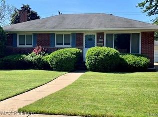 33255 Marquette St, Garden City, MI 48135