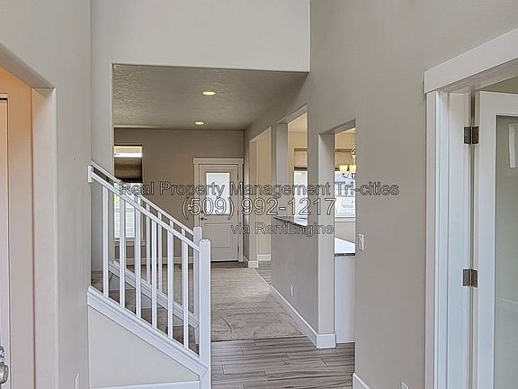 4th image of 1108 S Kansas Pl