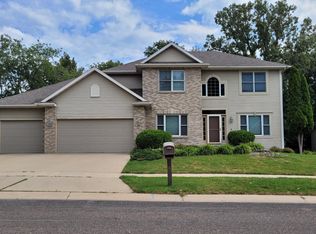 2007 Glendale Hills Dr NE, Rochester, MN 55906