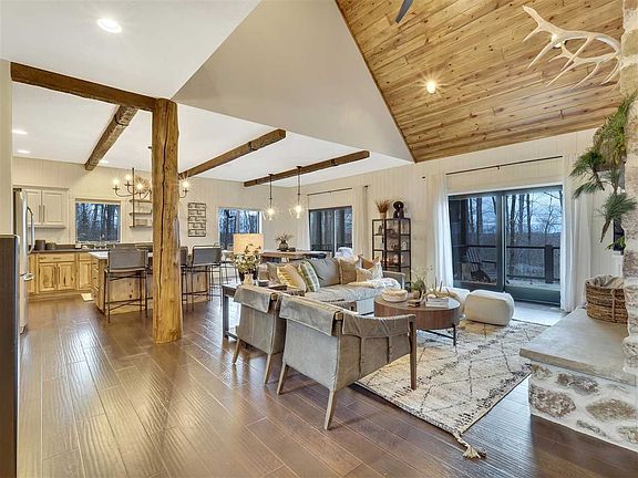 3rd image of 2787 Zermatt Ln